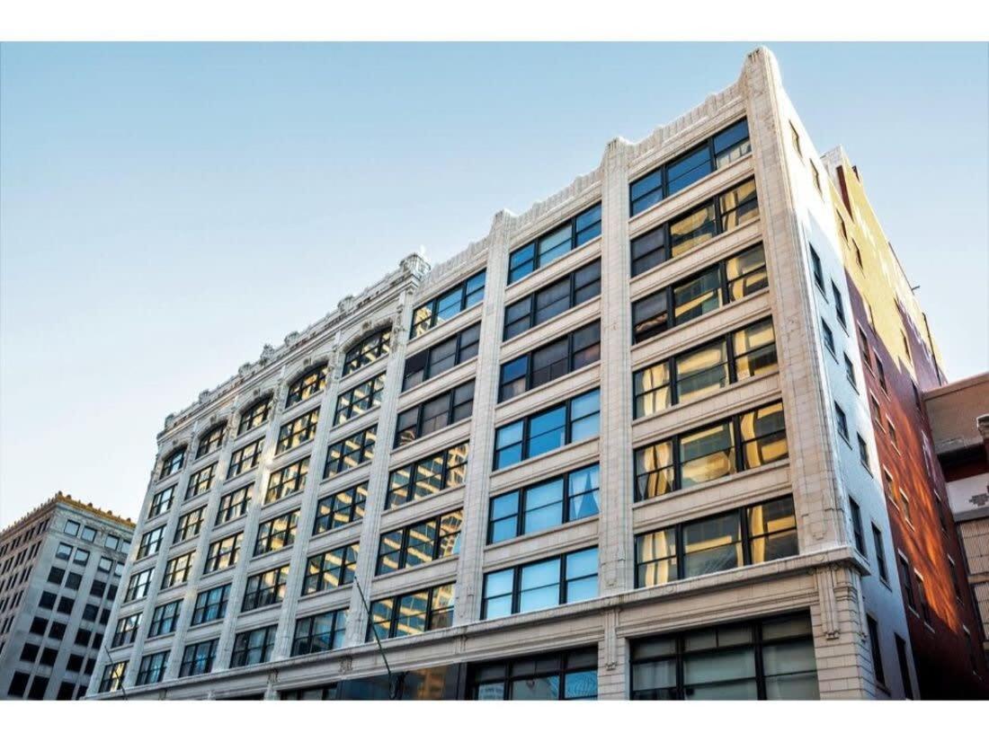 Appartamento Modern Downtown 2br 2ba By Cozysuites *