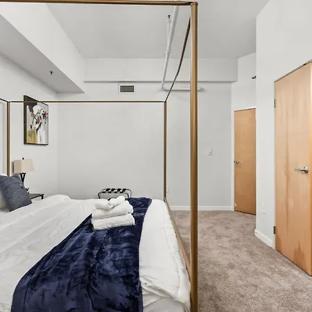 Modern Downtown Apartment 2Br 2Ba By Cozysuites Indianapolis Exterior photo