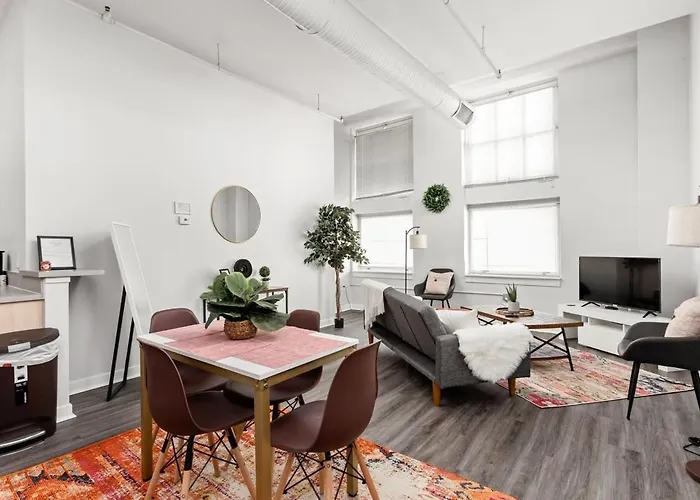 Modern Downtown Apartment 2Br 2Ba By Cozysuites